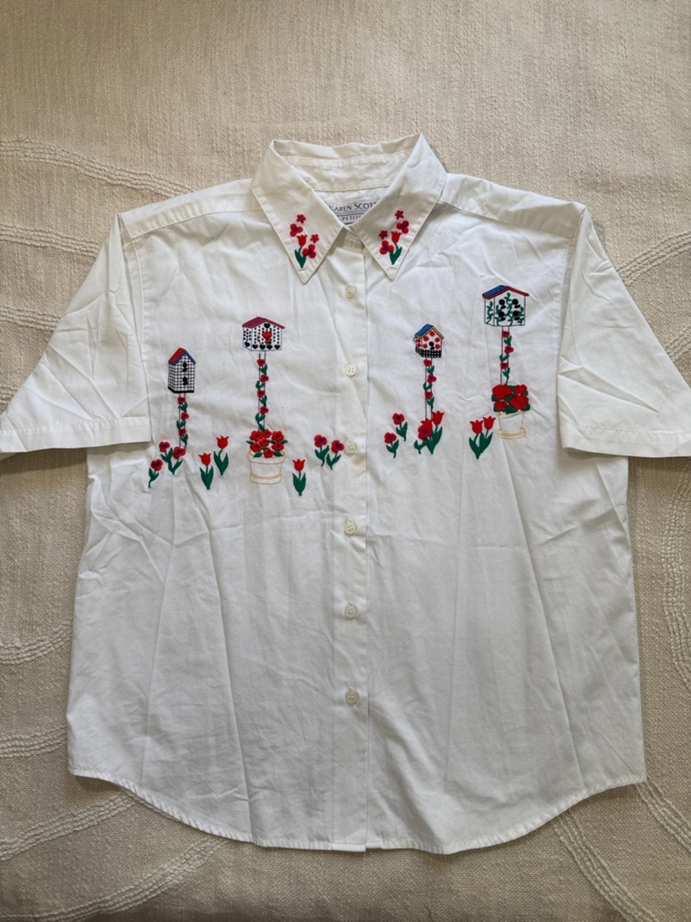 Karen Scott Medium White Button-Down Shirt Spring Embroidery